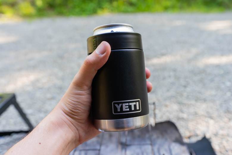 レビュー】夏のビールにYETI缶クーラーが最高！保冷力も検証します 